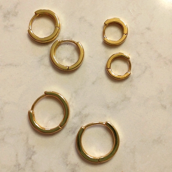 Arielle 3 Pair Huggie Hoop Earrings - Picture 3 of 7